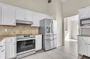 1723 Marseille Dr, Gulf Breeze, FL 32563 - Photo 10