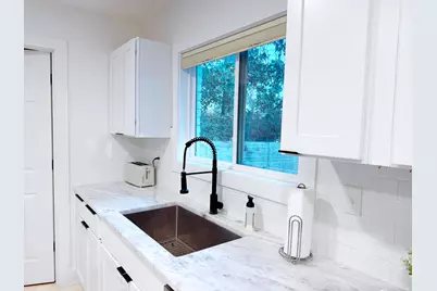 324 NW Leah Miller Drive NW, Fort Walton Beach, FL 32548 - Photo 6