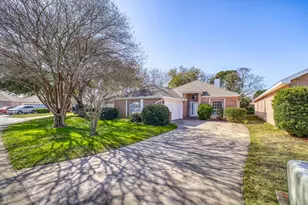 4172 Longwood Cir, Gulf Breeze, FL 32563 - Photo 4