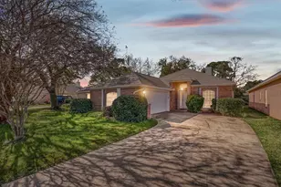 4172 Longwood Cir, Gulf Breeze, FL 32563 - Photo 1