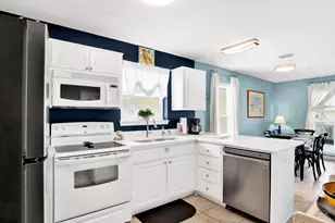 8436 Gulf Blvd, Navarre, FL 32566 - Photo 10