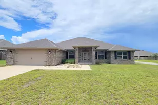 5221 Gaineswood Dr, Milton, FL 32583 - Photo 1