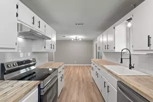 6494 Kennington Cir, Milton, FL 32570 - Photo 16