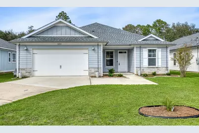 5292 Soundside Drive, Gulf Breeze, FL 32563 - Photo 1
