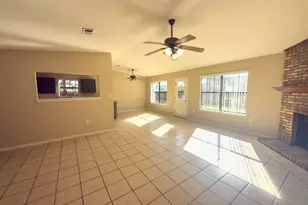 2109 Bellmeade Cir, Navarre, FL 32566 - Photo 4