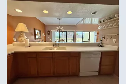 8520 Gulf Boulevard #UT 39, Navarre, FL 32566 - Photo 6