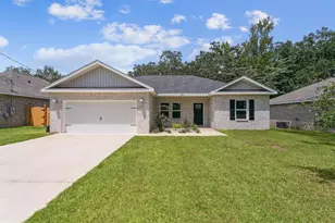 296 Park Ln, Crestview, FL 32536 - Photo 2