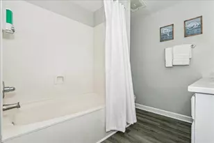 8575 Gulf Blvd, Navarre, FL 32566 - Photo 18