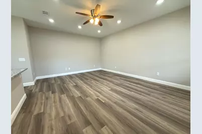 6637 Water Street, Navarre, FL 32566 - Photo 2