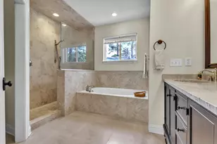 175 Camelia St, Gulf Breeze, FL 32561 - Photo 26