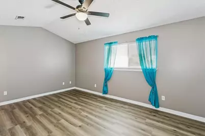 6922 Sea Turtle Circle, Navarre, FL 32566 - Photo 16