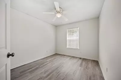 1710 Ivalea Circle, Navarre, FL 32566 - Photo 16