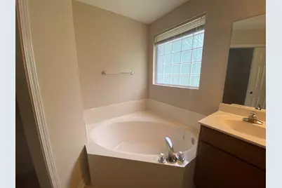 2360 Crescent Road, Navarre, FL 32566 - Photo 10