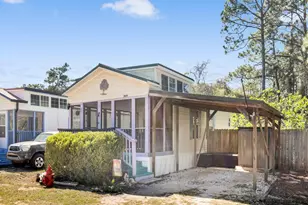 1449 Suncrest St, Gulf Breeze, FL 32563 - Photo 2