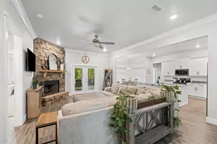 6808 Santa Clara Dr, Navarre, FL 32566 - Photo 4