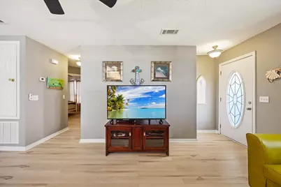 7666 Chablis Circle, Navarre, FL 32566 - Photo 4