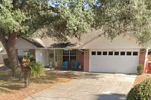 2824 Winners Cir Dr, Navarre, FL 32566 - Photo 1