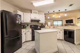 2824 Winners Cir Dr, Navarre, FL 32566 - Photo 2