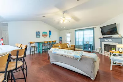 2824 Winners Circle Drive, Navarre, FL 32566 - Photo 4