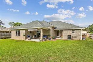1911 Ladybird Ln, Gulf Breeze, FL 32563 - Photo 32
