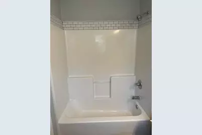 7482 Autumn Trace Boulevard, Navarre, FL 32566 - Photo 10