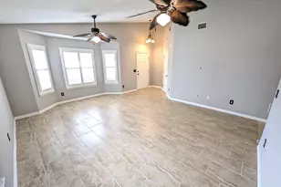 9475 Pine Lily Ct, Navarre, FL 32566 - Photo 4