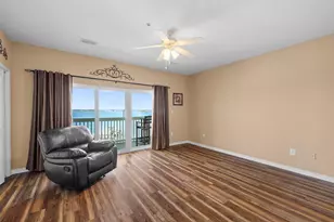 1440 Paradise Point Dr, Navarre, FL 32566 - Photo 32