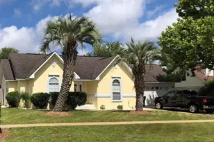 1925 Catamaran Dr, Navarre, FL 32566 - Photo 1