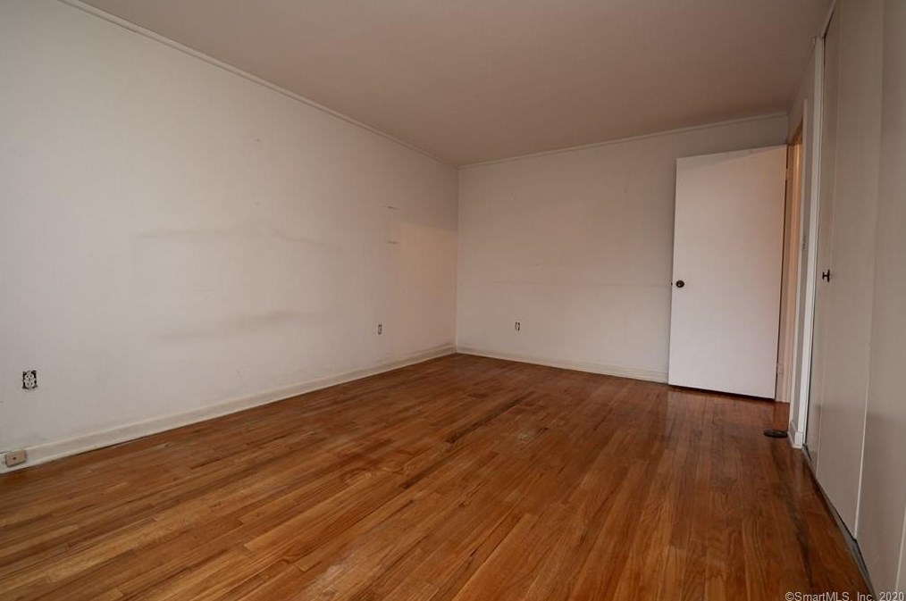 114 Worth Ave, New Haven CT 06518-3405 exterior