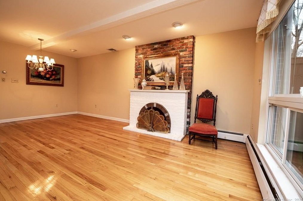 114 Worth Ave, New Haven CT 06518-3405 exterior