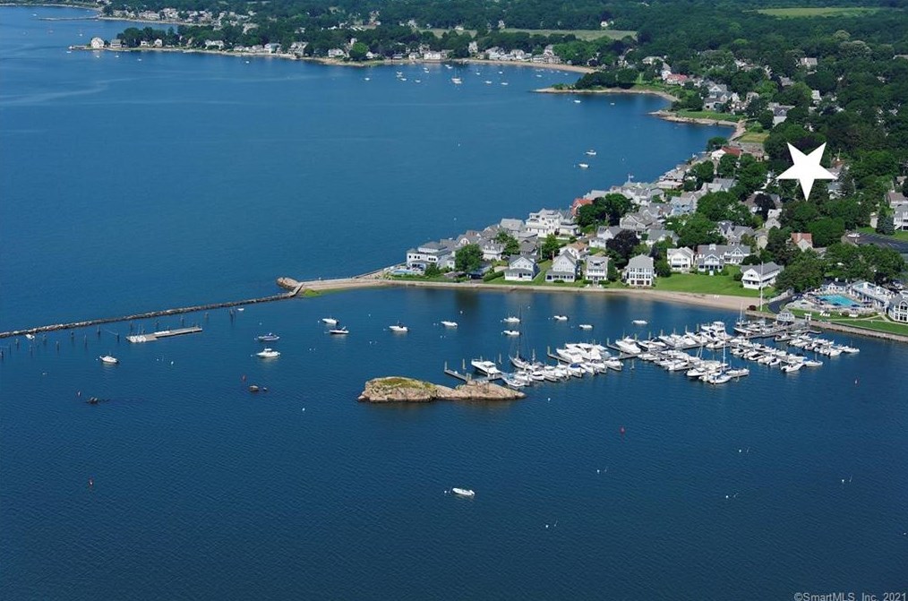 28 Spring Rock Rd, Branford, CT 06405-5524