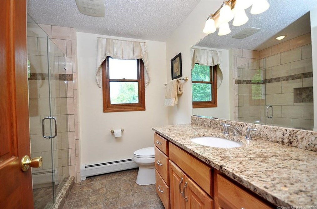 107 East St, Suffield CT  06078-1906 exterior