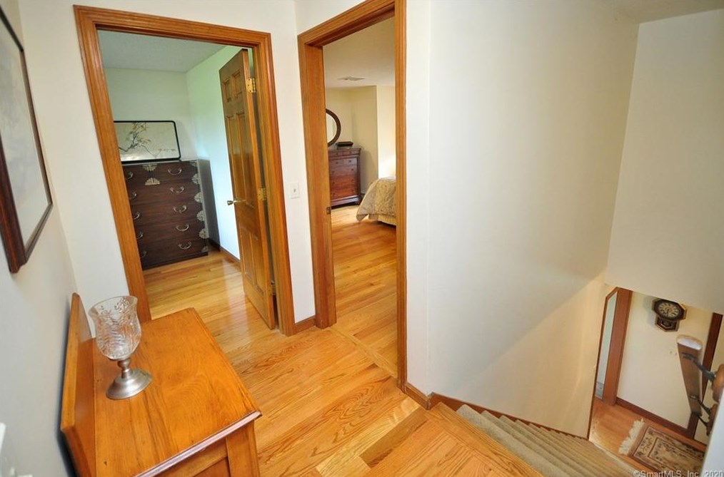 107 East St, Suffield CT  06078-1906 exterior