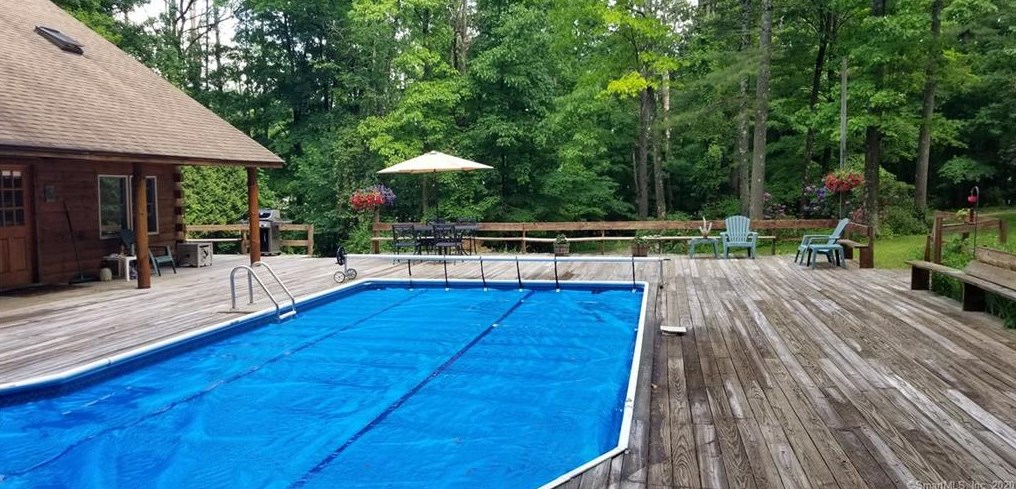 128 Tone Dr, Canaan, CT 06018