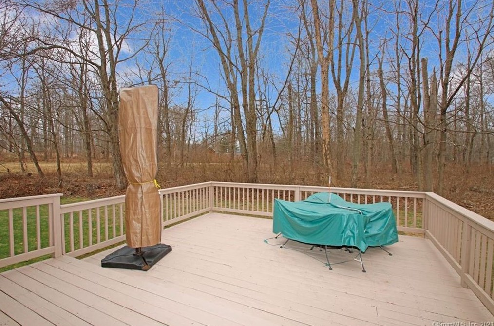10 Windy Hill Rd, West Redding CT  06896-2700 exterior