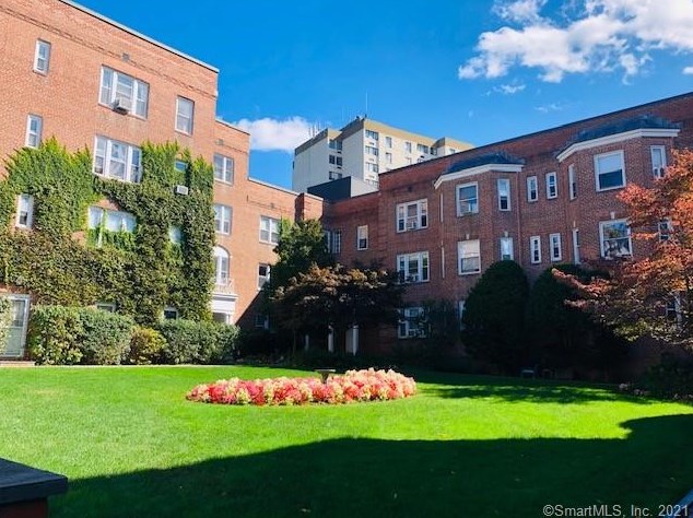 70 Strawberry Hill Ave #6-2d, Stamford, CT 06902