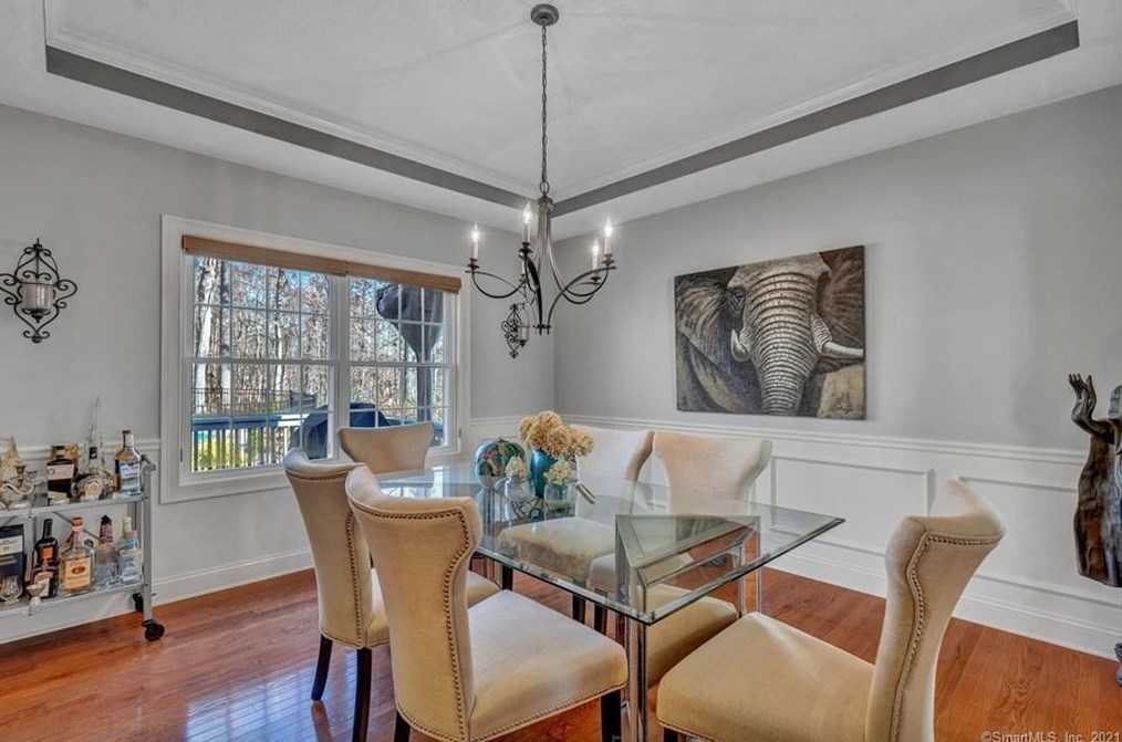 16 Morningview Ct, New Haven CT 06518-1777 exterior