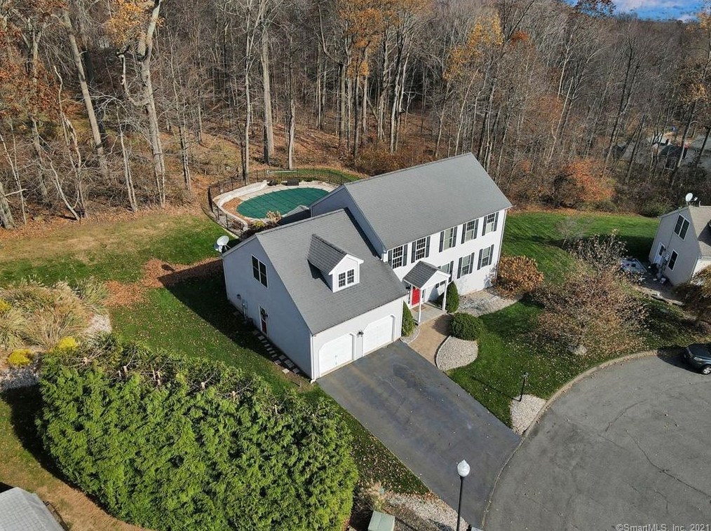 16 Morningview Ct, New Haven CT 06518-1777 exterior