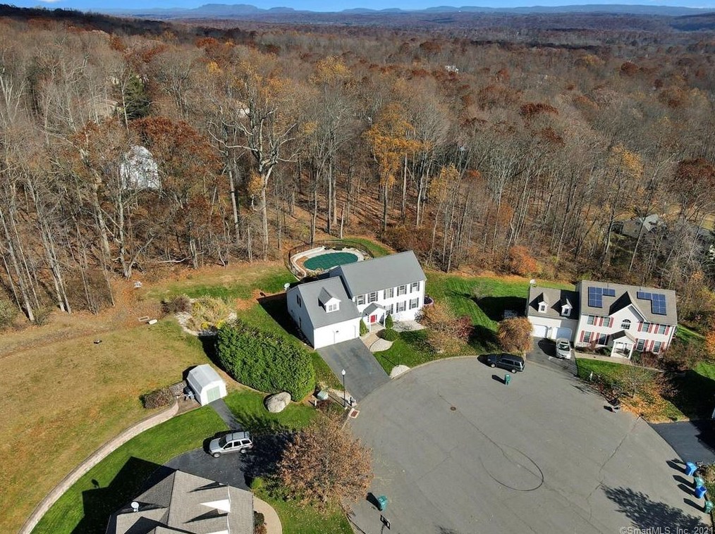 16 Morningview Ct, New Haven CT 06518-1777 exterior