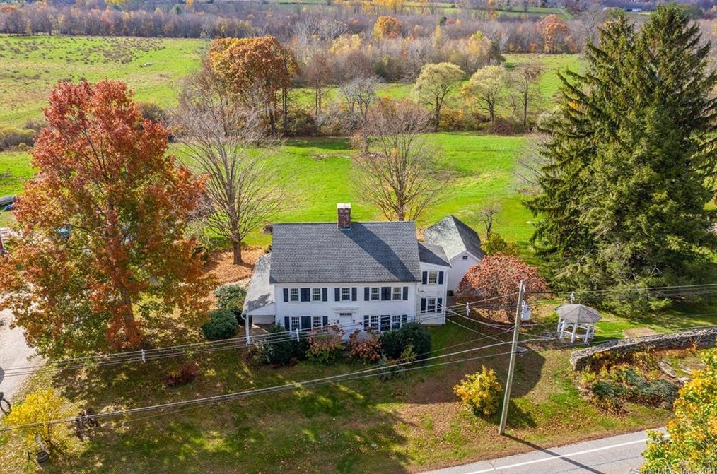 122 Thomaston Rd, Morris, CT 06763