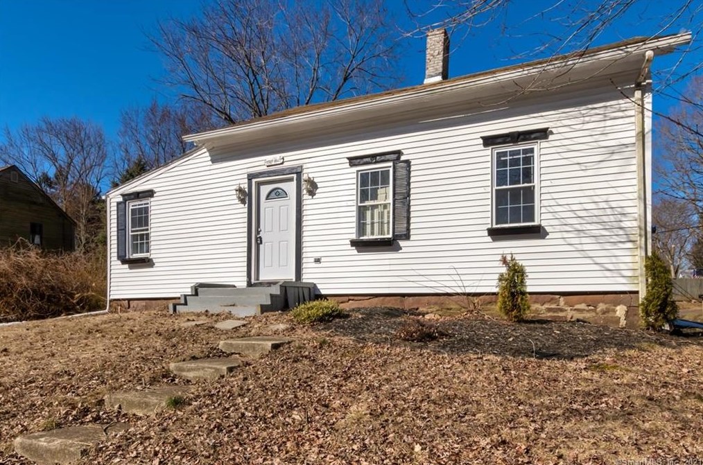 1 Riverside St, Portland, CT 06480