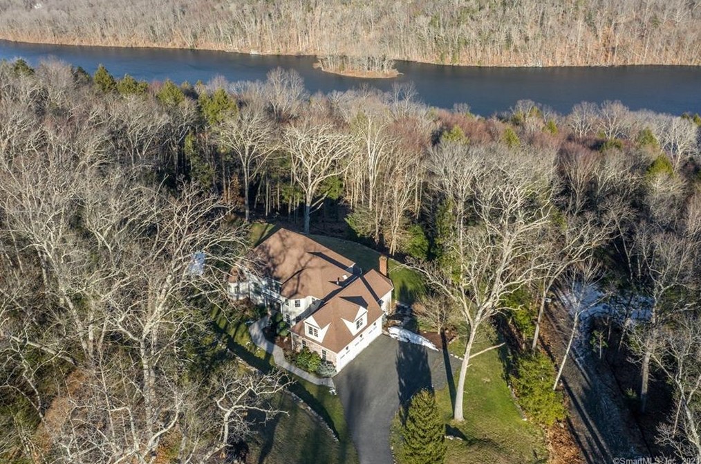 1 Tuccio Ct, Northville, CT 06776