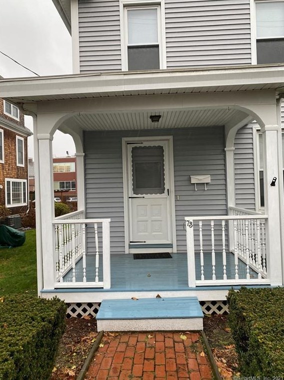 73 Thorpe St, Fairfield, CT 06824