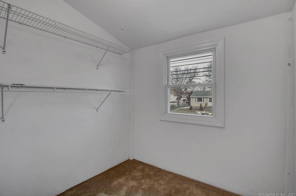 199 Coe Ave, New Haven CT 06512-4725 exterior