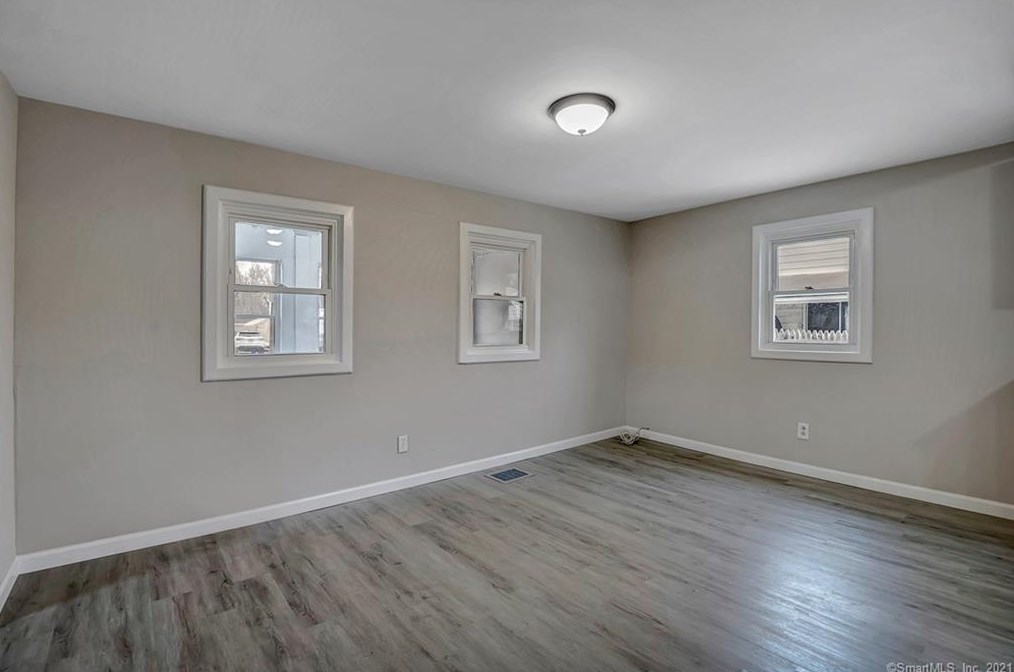 199 Coe Ave, New Haven CT 06512-4725 exterior