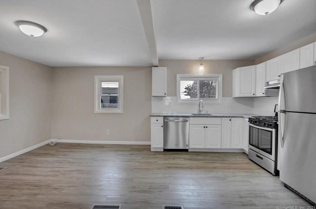 199 Coe Ave, New Haven CT 06512-4725 exterior