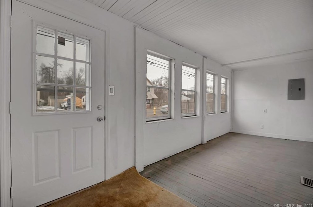 199 Coe Ave, New Haven CT 06512-4725 exterior