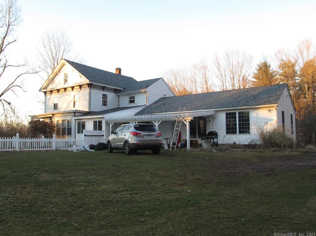 32 Parker Rd, Somers, CT 06071