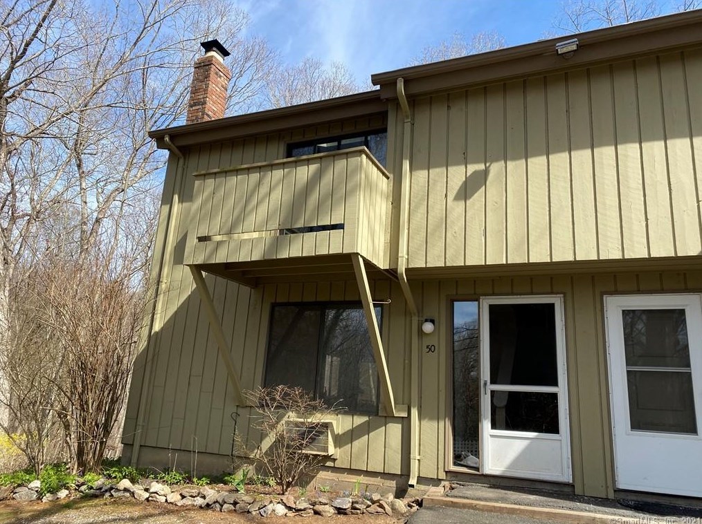50 Quidnet Ct, Guilford, CT 06437-1142