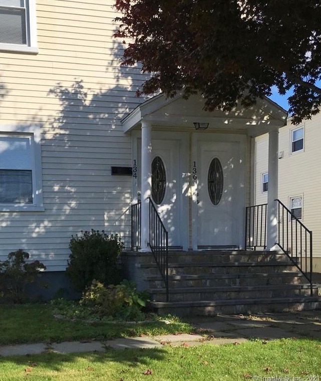 134 Garden Dr, Bridgeport, CT 06606